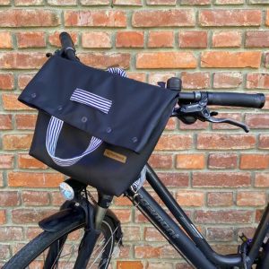 Bike ruksak - crni s trakicama na prugice